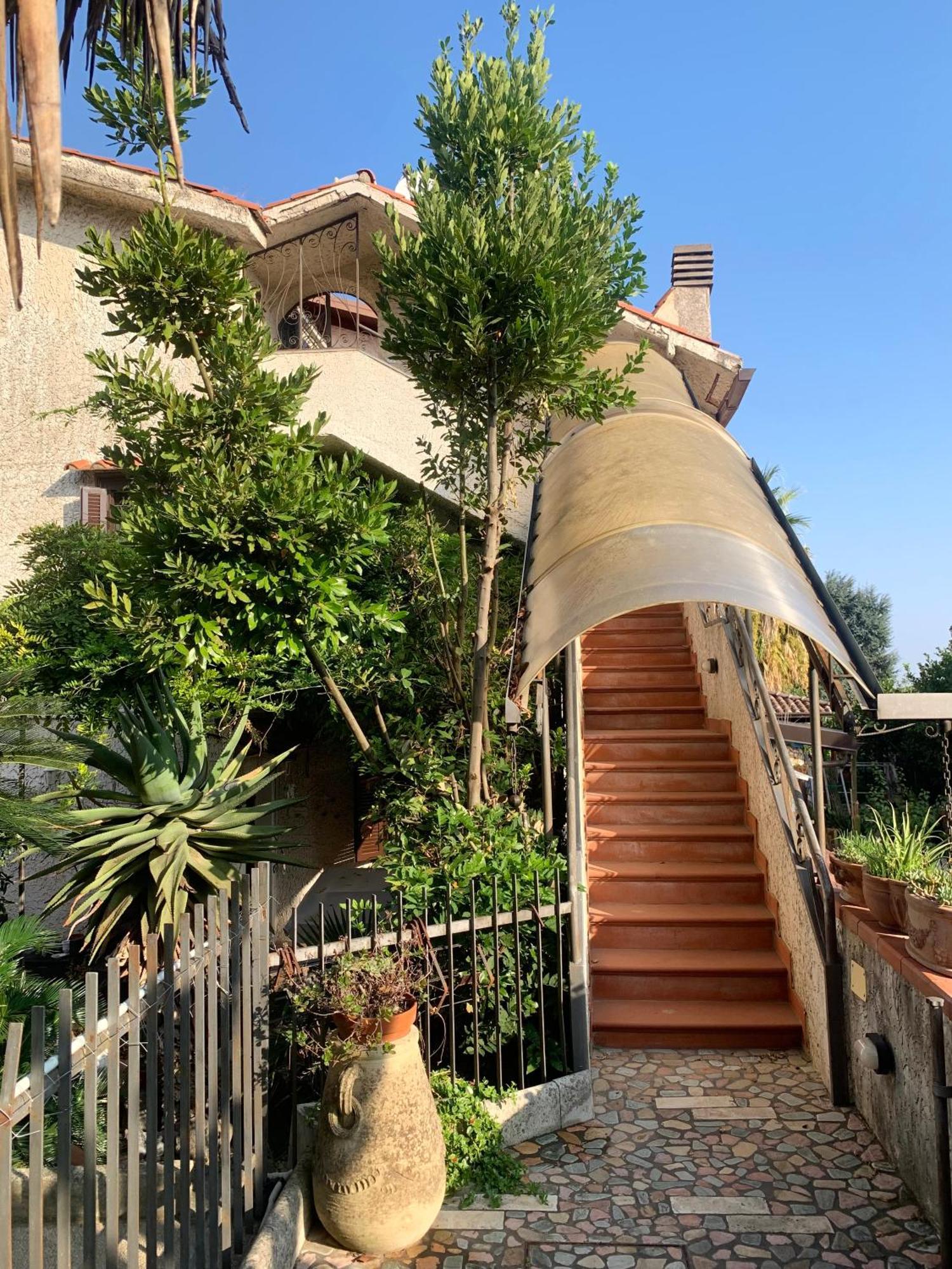"The Attic" - Terrazza Con Vista & Parcheggio Gratuito Leilighet Marano di Napoli Eksteriør bilde